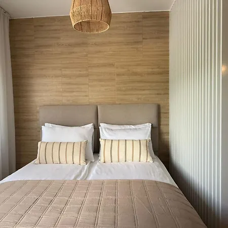 Apartment Merak - Two Bedroom Apartment- Free Parking