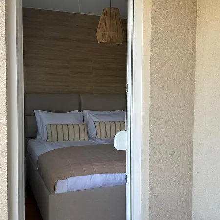 Merak - Two Bedroom Apartment- Free Parking Apartman *