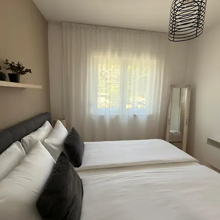 Merak - Two Bedroom Apartment- Free Parking Appartement *