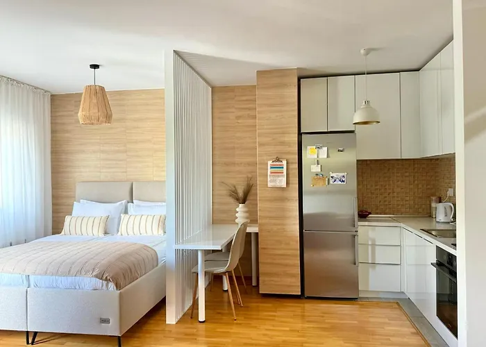 Merak - Two Bedroom Apartment- Free Parking Apartamento Mostar